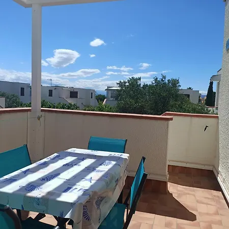 Renove Pour 4 Pers A 150m De La Avec Terrasse Et Parking - - Fr-1-799-34 *